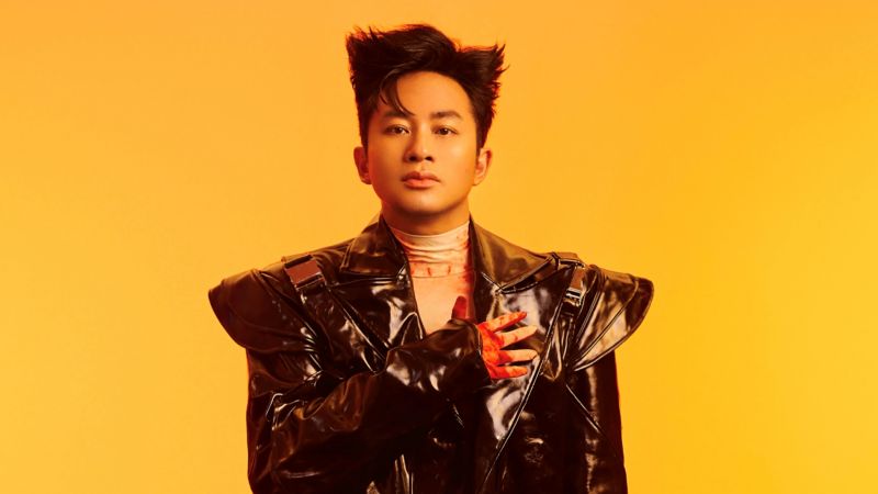 Vé xem concert của Tùng Dương 'cháy' sau 1 giờ mở bán

