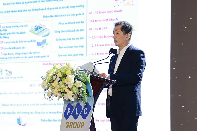 TS Nguyễn Văn Đính - Phó chủ tịch Hiệp hội Bất động sản Việt Nam, Chủ tịch Hội Môi giới Bất động sản Việt Nam, phát biểu tại hội thảo.