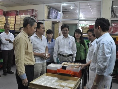 Bánh trung thu Bảo Phương bị phạt 14 triệu đồng do không đảm bảo vệ sinh an toàn thực phẩm.