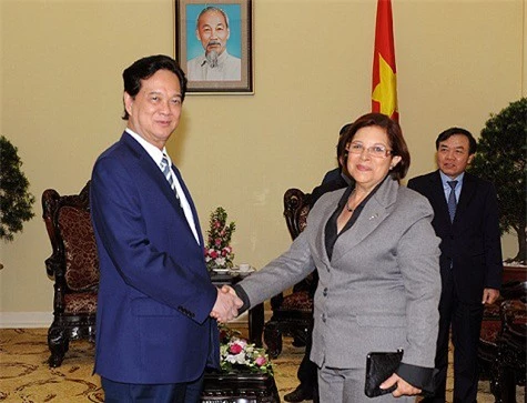 Thủ tướng Nguyễn Tấn Dũng tiếp Bộ trưởng Bộ Tài chính và Vật giá Cuba Lina Pedraza Rodriguez đang thăm, làm việc tại Việt Nam