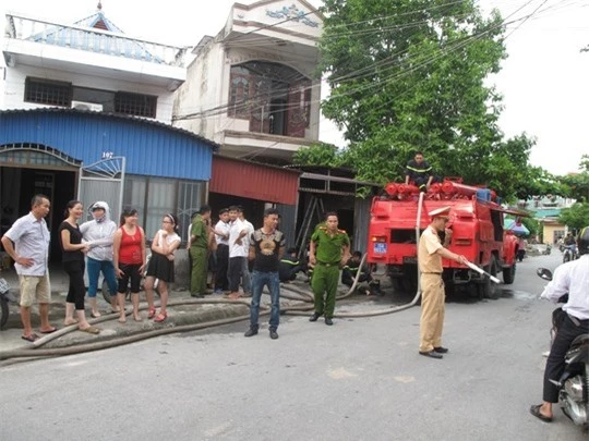 Lực lượng PCCC, Công an kịp thời có mặt dập tắt vụ chát