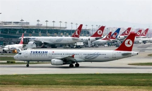 Sân bay Atatürk ở thành phố Istanbul, Thổ Nhĩ Kỳ.