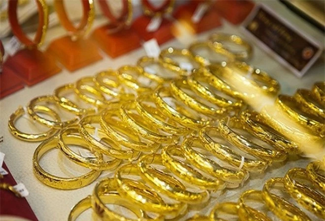Giá vàng hôm nay (5/11): Vàng SJC giảm mạnh 80.000 đồng/lượng 