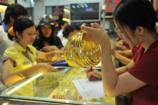 Giá vàng hôm nay (18/11): Vàng SJC giảm mạnh 120.000 đồng/lượng
