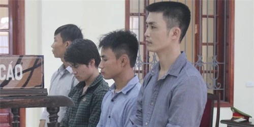  Các bị cáo Khánh, Hiệu Thuận nhận 33 tháng tù vì tội gây rối trật tự nơi công cộng được hưởng án treo. Ảnh báo Pháp luật Việt Nam.