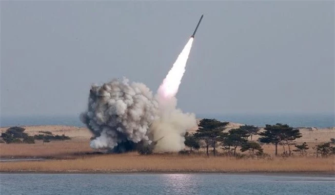 Washington Free Beacon cho rằng, thử tên lửa thất bại, các kỹ thuật viên của Triều Tiên đã thiệt mạng