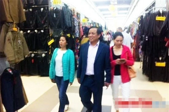 Doanh nhân Hoàng Văn Vinh hiện đang nắm cổ phần chi phối tại 3 trung tâm thương mại
