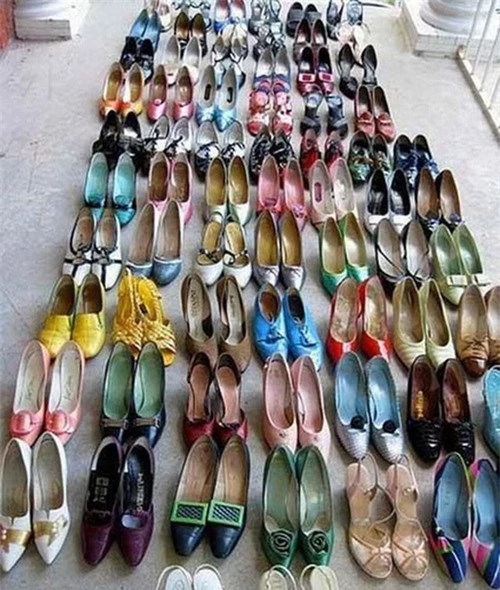 Số lượng giày tên biến thái ăn trộm được lên tới 160 đôi.