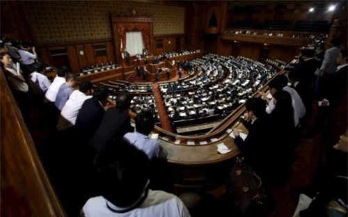 Khung cảnh cuộc họp tại Thượng viện Nhật hôm qua ở Tokyo. 
