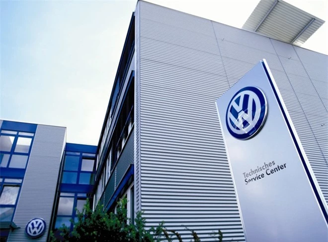 Volkswagen mất 18 tỷ USD sau khi cổ phiếu lao dốc vì bê bối gian lận.