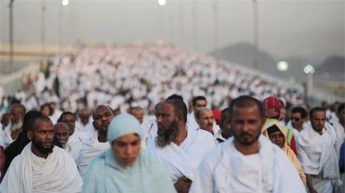 Mỗi năm, hàng triệu người trên khắp thế giới đổ về thánh địa Mecca để tham dự lễ hành hương Hajj.