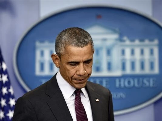 Tổng thống Barack Obama đã được báo cáo về vụ xả súng. Ông đã có bài phát biểu chia buồn với gia đình các nạn nhân trong ngày 1/10, đồng thời kêu gọi thắt chặt luật kiểm soát mua bán và sở hữu súng. 