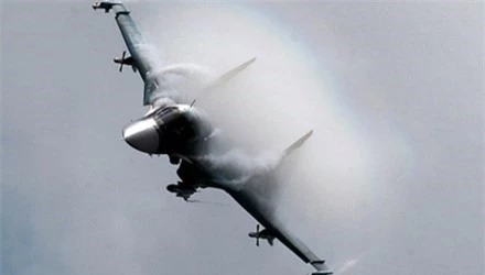 Tiêm kích-ném bom Su-34 sử dụng tên lửa không-đối-đất Kh-29L trong các cuộc không kích ở Syria. 