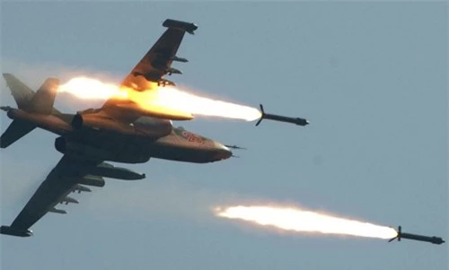  tiêm kích-ném bom Sukhoi Su-34 trong một cuộc không kích nhằm vào phiến quân IS.