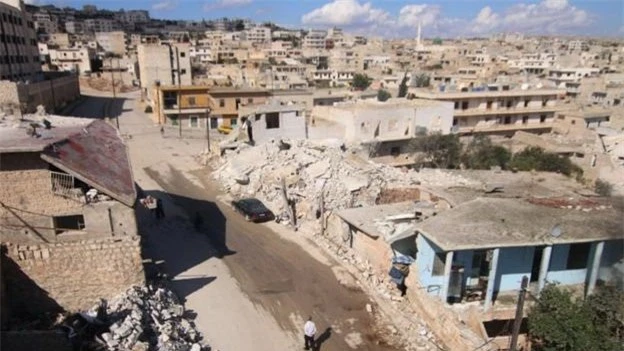 Aleppo bị hư hại nhiều trong các cuộc không kích và dội bom.
