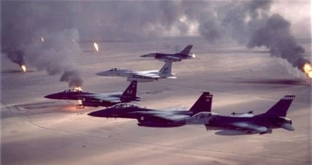 Máy bay của liên quân do Mỹ đứng đầu không kích tiêu diệt IS.