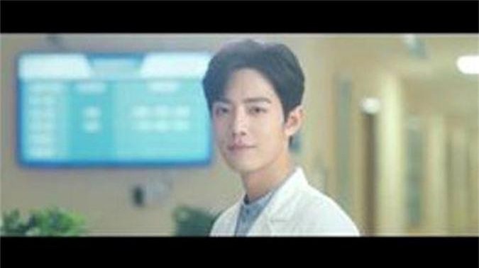 Không để thua kém Vương Nhất Bác, phim mới của Tiêu Chiến (Quãng đời còn lại xin chỉ giáo nhiều hơn) cũng tung trailer