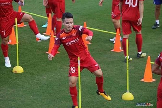 Quang Hải chọn cầu thủ Thái Lan vào đội hình tiêu biểu Đông Nam Á