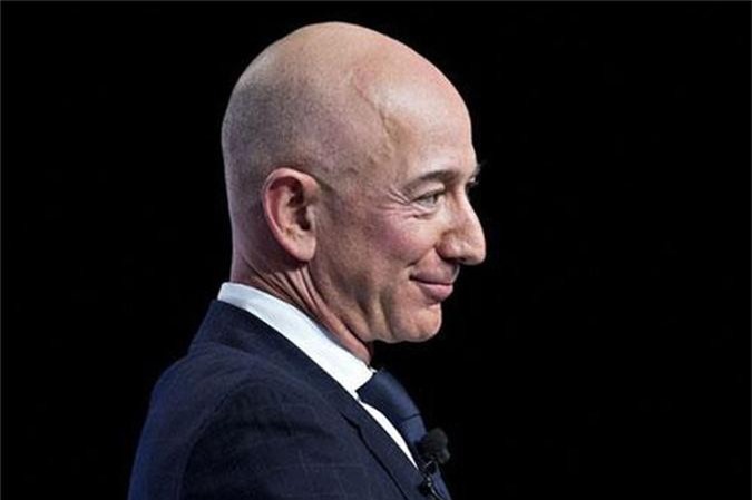Vì sao Jeff Bezos luôn bình tĩnh trước biến động của cổ phiếu Amazon?