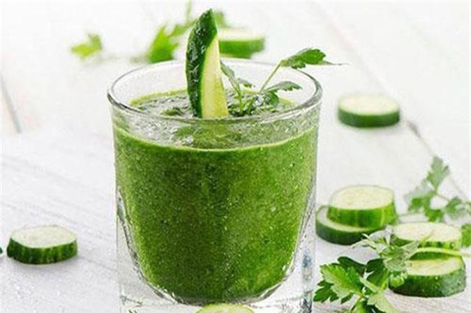 10 lợi ích của việc uống nước dưa chuột vào buổi sáng