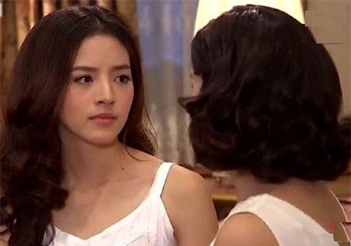 Chồng chết sững nghe mẹ bảo: 'Cho vợ mày về quê lấy chồng khác rồi'