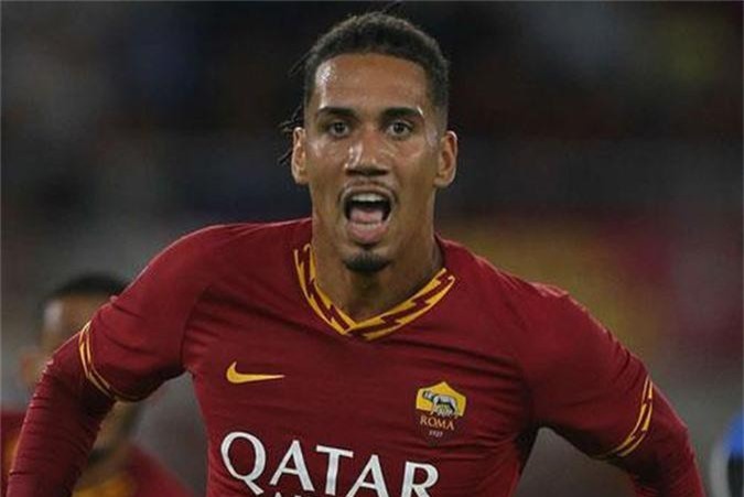 MU từ chối lời đề nghị mua đứt Smalling từ AS Roma