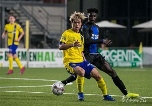 Ông chủ Sint-Truidense không hài lòng khi Công Phượng bị HLV 'đày ải'