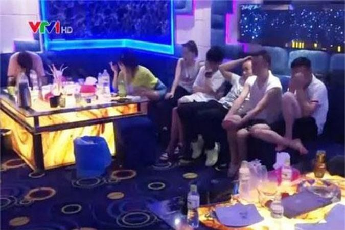Phát hiện nhiều người nước ngoài sử dụng ma túy trong quán karaoke tại Đà Nẵng