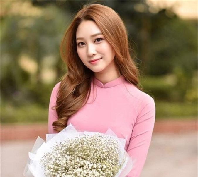 4 nữ du học sinh Anh có thành tích học tập 'khủng', xinh như hot girl