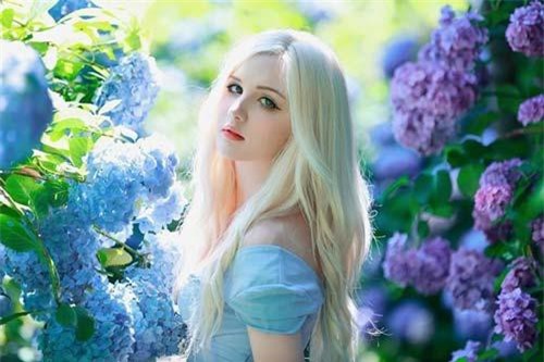 Dàn hot girl tóc bạch kim nổi tiếng trên mạng nhờ ngoại hình khác biệt