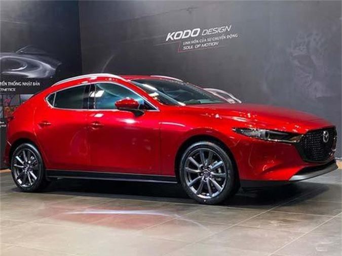 Giá lăn bánh 'hàng hot' Mazda 3 2020 vừa ra mắt tại Việt Nam