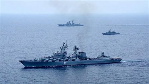 Infographic: Uy lực kinh người của tuần dương hạm Varyag của Nga