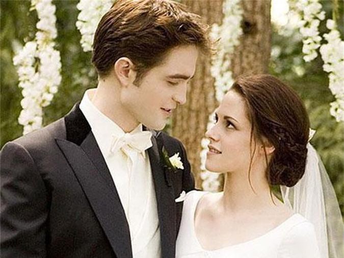 Kristen Stewart từng muốn kết hôn với Robert Pattinson