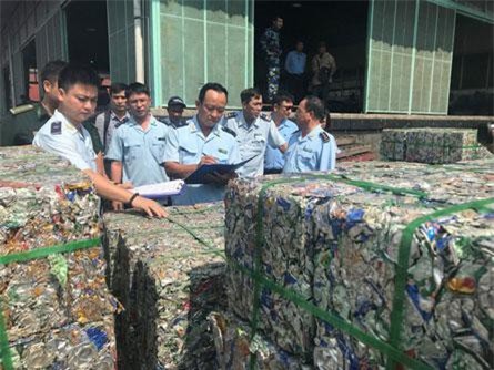 Lợi dụng thông quan luồng Xanh để trốn thuế xuất khẩu phế liệu