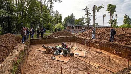 Tìm thấy hài cốt của vị tướng một chân dưới quyền Napoleon