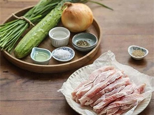 Học người Hàn làm món thịt trộn siêu tốc, cả nhà ăn khen không hết lời