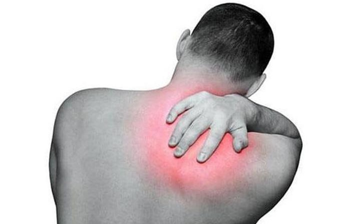 Tất tần tật những điều cần biết về đau eo lưng bên phải