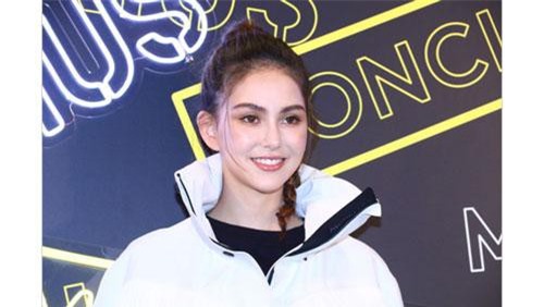 Vợ Châu Kiệt Luân phủ nhận đang mang thai