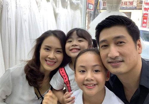 3 giả thuyết cái kết của Hoa Hồng Trên Ngực Trái: Sẽ phẫn nộ lắm nếu Khuê gương vỡ lại lành với Thái!