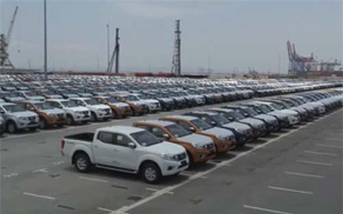 Giá trị xe nhập khẩu trong 10 tháng qua tăng 250% so với năm trước