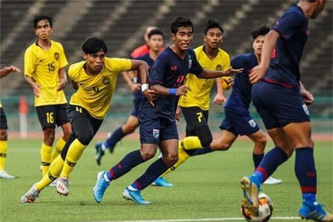 CĐV Thái Lan: 'Chúng ta nên học theo U19 Việt Nam'