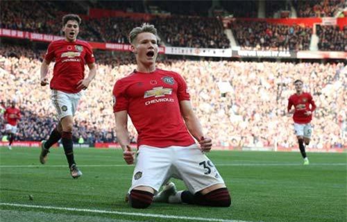 Chấm điểm MU 3-1 Brighton: Niềm cảm hứng Martial