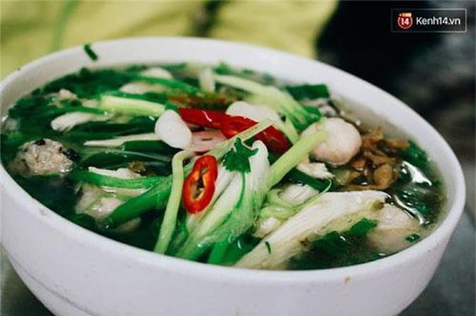 Clip: Cách làm bún mọc gà ngon ngất ngây khiến bạn không thể ngừng đũa