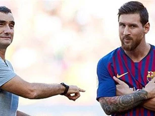 HLV Valverde: 'Giá trị của Messi không chỉ nằm ở những bàn thắng'