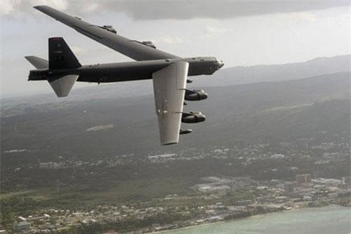 Nga vừa tắt S-400, Mỹ lập tức điều B-52 'hù dọa' căn cứ Hmeymim ở Syria?