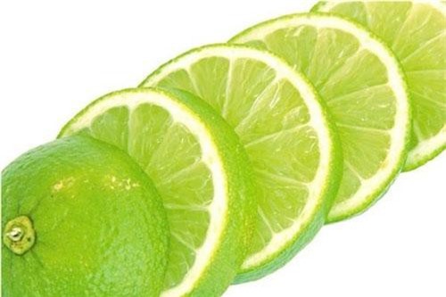 Mẹ chồng mang than củi bỏ vào tủ lạnh, con dâu tính mở vứt đi thì thấy điều kì diệu