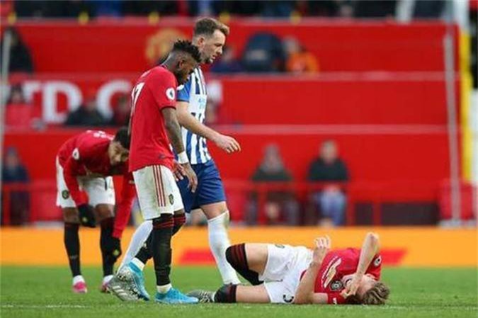 Trụ cột MU báo tin buồn cho HLV Solskjaer