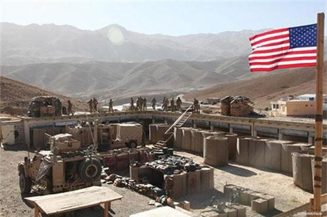 Mỹ xây 2 căn cứ lớn ngay tại mỏ dầu của Syria