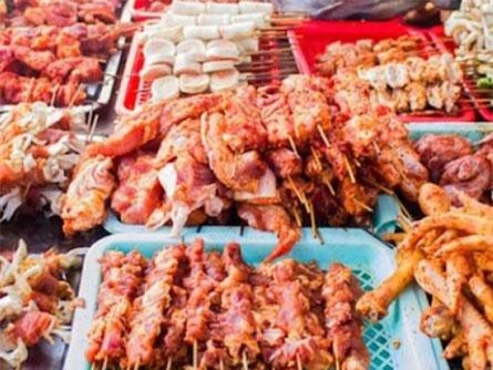 'Nghiện' món ăn đường phố có thể ung thư