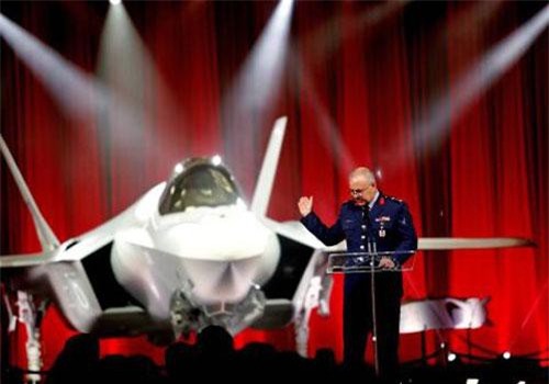 Ông Erdogan cho F-35 cơ hội khi nhắc đến tiêm kích Nga